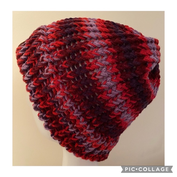 NWT Loom Knitted Hats, Warm & cozy, Knitting, Hats, Handmade by Seller. - Picture 3 of 5